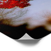 Poster Arbre rouge avec nuages (Coin)
