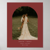 Poster Arc de Photo de Mariage Élégant Rouge Foncé pour C (Devant)