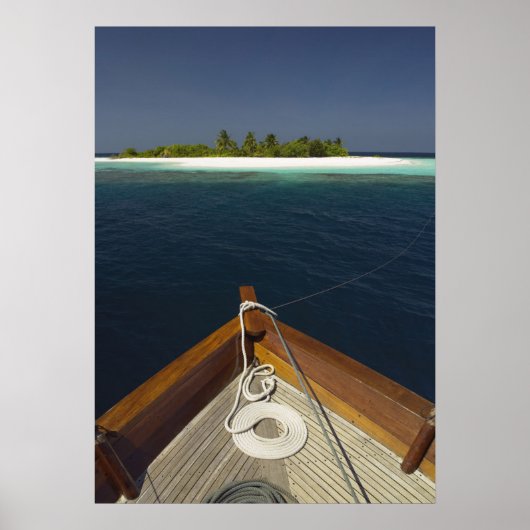 Poster Bateau ancré approchant l'île (Devant)