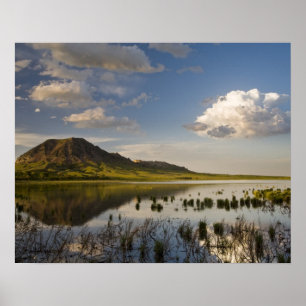 Poster Bear Butte se reflète dans le lac Bear Butte près