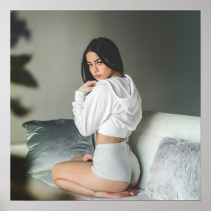 Poster Beau bébé en shorts de bain