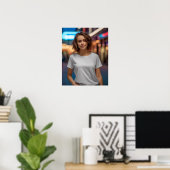Poster Belle mannequin portant un t-shirt blanc Gildan (Bureau à domicile)