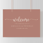 Poster Bienvenue à la fête de fiançailles en terre cuite<br><div class="desc">Cette affiche de bienvenue à la fête de fiançailles en terre cuite calligraphiée est parfaite pour une célébration de fiançailles moderne. Le design présente une typographie de script classique et chic. Rendez cette affiche unique en ajoutant le nom de la mariée et du marié, ainsi que la date des fiançailles....</div>