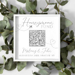 Poster Blanc et gris mignon Elégant QR Code Honeymoon Fun<br><div class="desc">Design mignon avec les coeurs et typographie de script élégante en blanc et gris. Texte à personnaliser.</div>