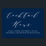 Poster Bleu minimaliste Script Mariage Cocktail Heure<br><div class="desc">Faites savoir aux clients que le bar est un bar ouvert avec ce panneau d'heure à cocktails personnalisable. Il présente un script minimaliste et une typographie simple avec un arrière - plan bleu marine. Personnalisez ce panneau de barre ouverte bleu marine en ajoutant votre propre libellé. Ce panneau d'heure à...</div>