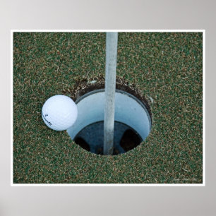 Poster Boule de golf sur le bord