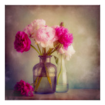 Bouquet de pivoines vintages dans les vases de ver