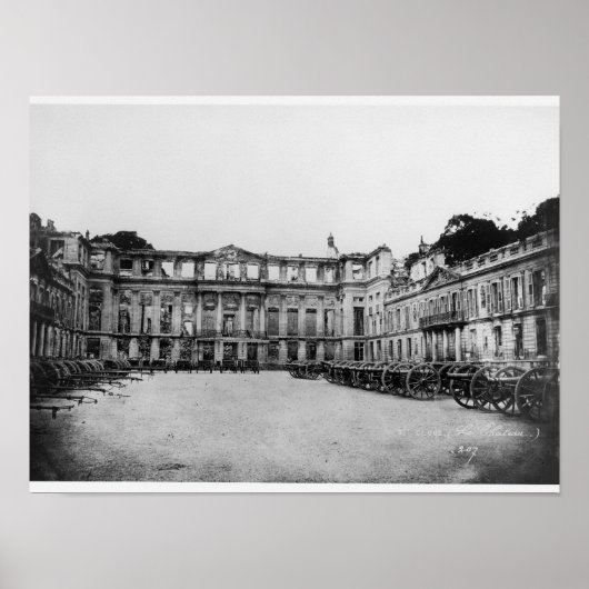 Poster Canons dans la cour (Devant)