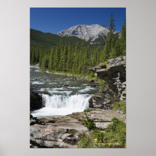 Poster Cascades avec le rebord de roche et une montagne