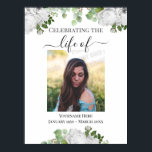 Poster Célébration de la vie Floral One Photo<br><div class="desc">Design élégant et minimal avec une typographie de script sophistiquée. Arrière - plan de texture rose florale blanche. Tout le texte est ajustable et facile à changer pour vos besoins de partie. Dans Loving Memory un modèle photo.</div>