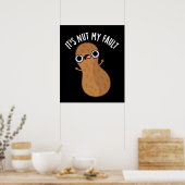 Poster C'est Nut My Fault Funny Peanut Pun Dark BG (Cuisine)