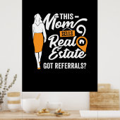 Poster Cette maman vend des biens immobiliers (Cuisine)