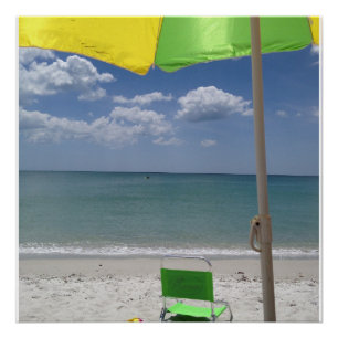 Poster Chaise et parapluie de plage sur la plage