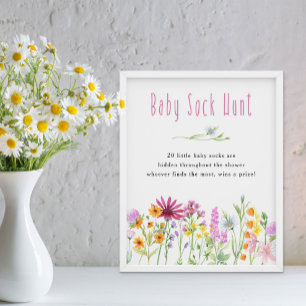 Poster Chasse aux chaussettes de bébé dans une prairie de