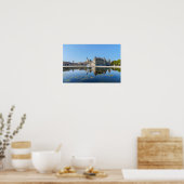 Poster Château de Chantilly avec reflet dans un étang (Cuisine)