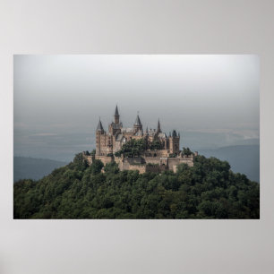 POSTER CHÂTEAU GRIS ET BLANC SUR LES COLLINES