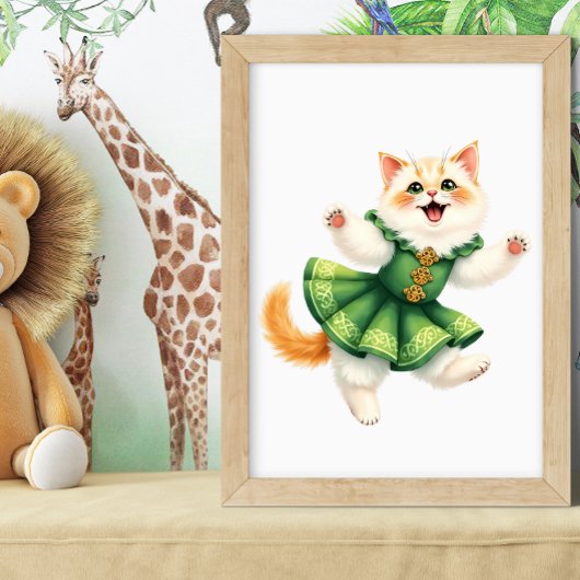 Poster Chaton orange heureux en robe verte celtique dansa