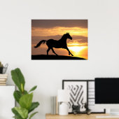 Poster Cheval Au Coucher Du Soleil (Bureau à domicile)