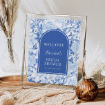 Poster Chic Bleu Blanc Chinoiserie Fête des mariées Bienv<br><div class="desc">Ce design d'inspiration chinoiserie présente d'élégants fleurons botaniques,  des oiseaux et de la verdure en bleu et blanc délicieux. Personnalisez l'invitation avec vos détails et si vous voulez réorganiser le style et le placement du texte,  veuillez appuyer sur le bouton "Cliquez pour customiser plus loin".</div>