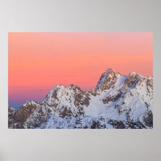 Poster Ciel ensoleillé et montagnes enneigées (Devant)