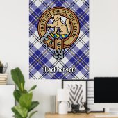 Poster Clan MacPherson Crest sur la robe bleue Tartan (Bureau à domicile)