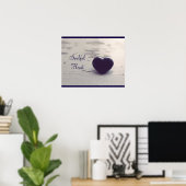 Poster Coeur de pierre violet à l'âme sur une plage de sa (Bureau à domicile)