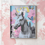 Poster Collage Art Pop Rose et Unicorne Bleu<br><div class="desc">Ajoutez une touche de fantaisie à votre espace grâce à cette affiche esthétique coquette qui présente une licorne majestueuse sur fond de rêve de rose pastel et de fleurs. Le collage rétro combine une créature magique avec des éléments artistiques audacieux, créant un visuel enchanteur. Parfait pour ajouter un charme ludique...</div>