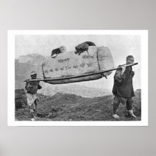 Poster Coolies portant le coton, 1901 (photo de b/w)