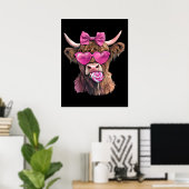 Poster Coquette Highland Cow Bubblegum 2025 (Bureau à domicile)