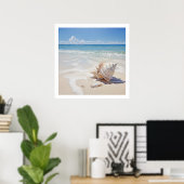Poster Coquille de conque vibrante au bord de la plage (Bureau à domicile)