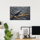 Poster Corbeau perché en bas relief sur le mur d'ardoise (Bureau à domicile)