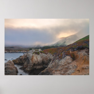 Poster Côte rocheuse brumeuse de Californie au lever du s