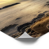 Poster Coucher de soleil doré sur la côte rocheuse – Pays (Coin)