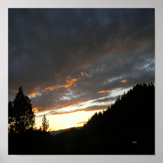 Poster Coucher de soleil nuageux doré.... (Devant)