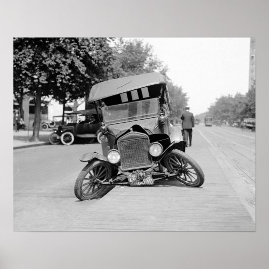 Poster Crashed Vintage Car, 1922. Photo vintage (Devant)