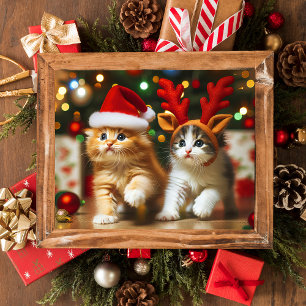 Poster Cute chatons avec le Père Noël et les casquettes d