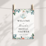 Poster de bienvenue pour la Fête des mariées de th<br><div class="desc">Il est temps que le thé avec la mariée soit ! Bienvenue dans votre douche nuptiale avec cette belle affiche, avec une théière blanche aquarelle entourée de verdure, d'eucalyptus et de fleurs roses. Personnalisez avec vos informations ou cliquez sur "Cliquez pour customiser plus loin" pour modifier les styles, la taille...</div>