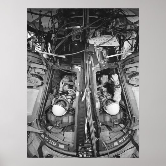 Poster Des astronautes insérés dans la sonde spatiale Gem (Devant)