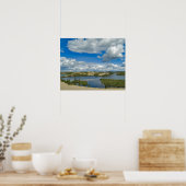 Poster Des nuages de cumulus flottent au-dessus des lacs, (Cuisine)