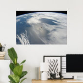 Poster Des Petits Satellites Orbitent Au-Dessus D'Une Par (Bureau à domicile)