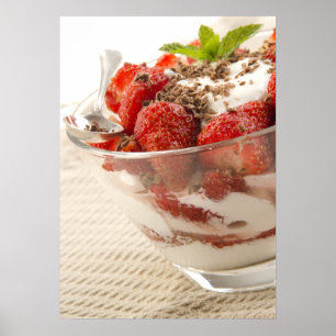 Poster Dessert de fraise avec du yaourt frais