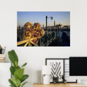 Poster Deux personnes en masques de carnaval, Venise (Ita (Bureau à domicile)