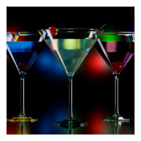 Différents cocktails dans des lunettes à martini é