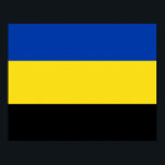 Poster Drapeau de Gueldre<br><div class="desc">Drapeau de Gueldre,  une province des Pays-Bas.
Le drapeau est un tricolore horizontal de bleu,  jaune et noir. Ses couleurs proviennent du blason de Gueldre qui à son tour était basé sur les armoiries du duché de Gueldre.</div>
