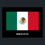Poster du drapeau mexicain<br><div class="desc">Montrez votre fierté pour la fierté mexicaine avec cette affiche élégante et classique. L'affiche porte le drapeau mexicain sur un arrière - plan noir avec Madère écrit en dessous en blanc. L'affiche a l'air super quand elle est encadrée. L'affiche peut aussi être customisée : tailles, couleurs, images, texte, etc. Pour...</div>