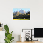 Poster Eglise avec arrière - plan de montagne des Dolomit (Bureau à domicile)