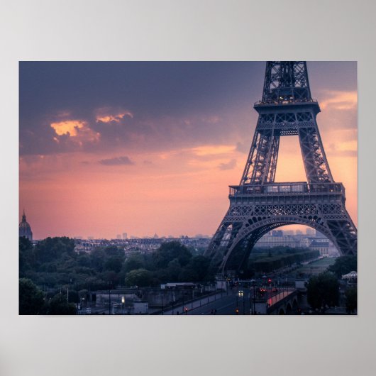Poster Eiffel Tower at Dusk (Devant)