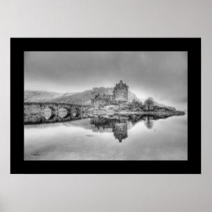 Poster Eilean Donan Castle en Ecosse, (noir et blanc)