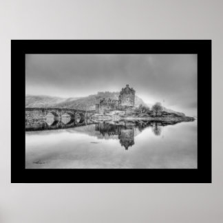 Poster Eilean Donan Castle en Ecosse, (noir et blanc)