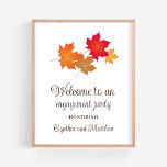 Poster Élégant automne quitte l'engagement de la fête Bie<br><div class="desc">Elégant mariage fiançailles bienvenue affiche design caractéristiques feuillage automne éclatant en jaune,  or,  orange,  cuivre et rouge. Personnalisez le texte brun foncé avec les noms de la mariée et du marié.</div>